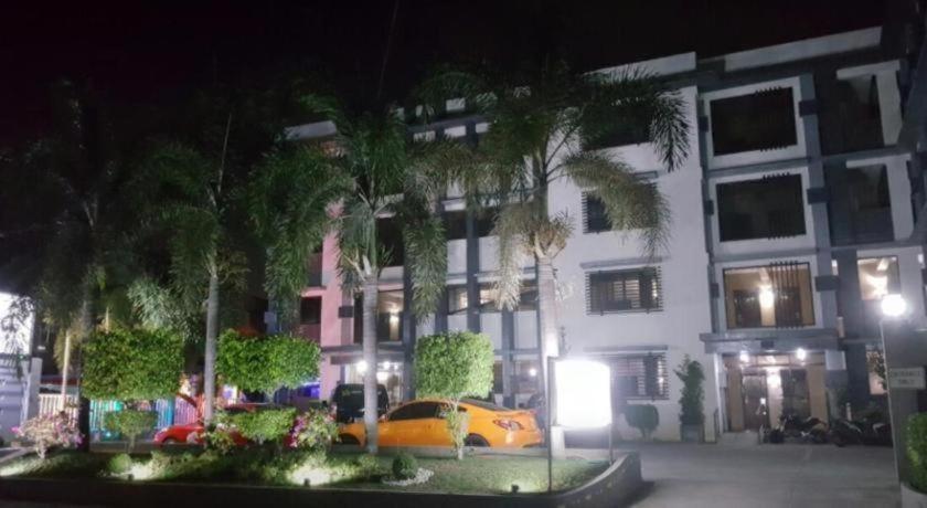 Super Oyo Capital O 786 Kwe Hotel And Resort Angeles Zewnętrze zdjęcie
